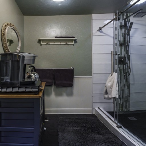 Suite at 59, Ashland, Oregon